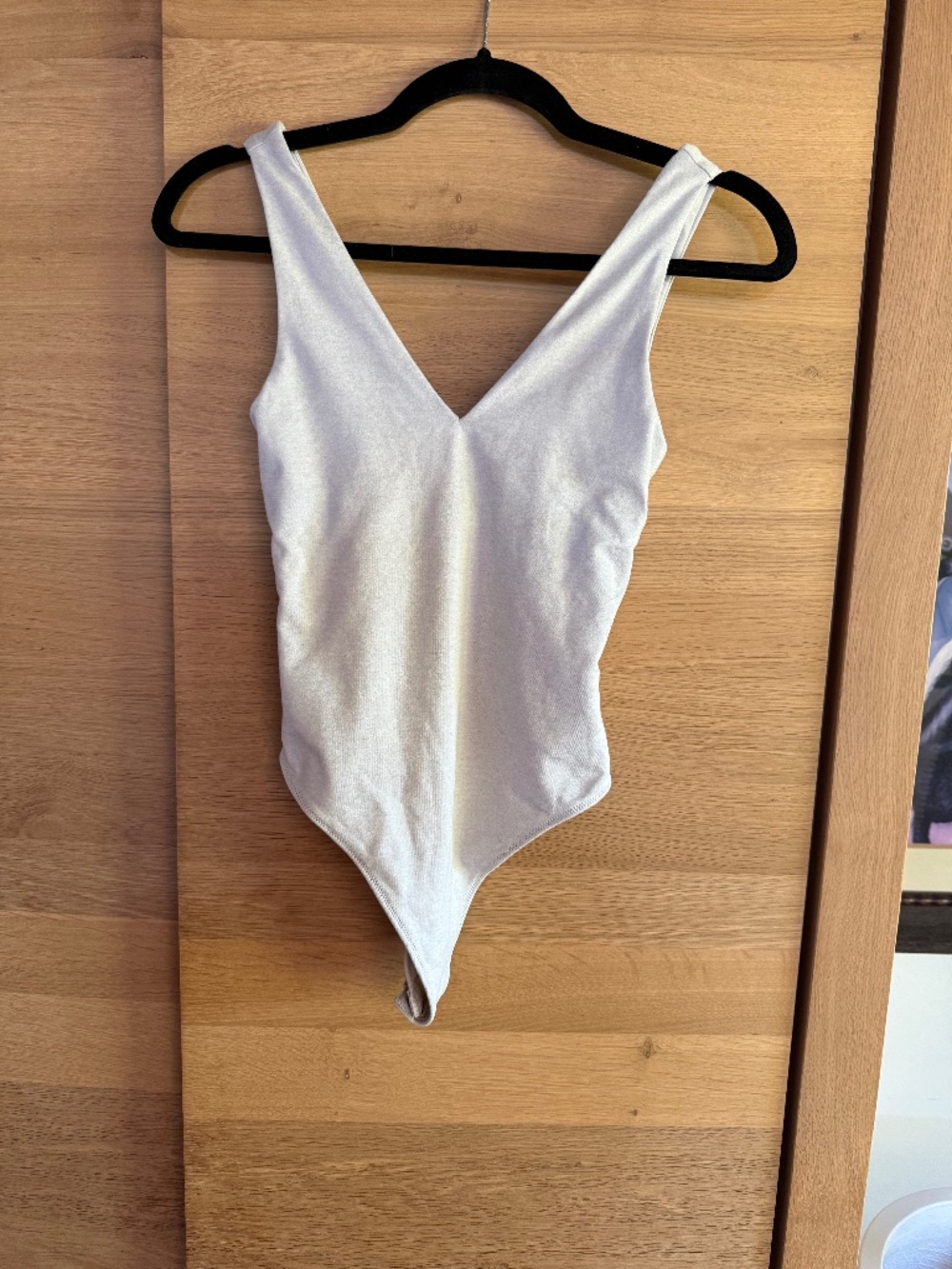 VUORI off-white low v-neck bodysuit